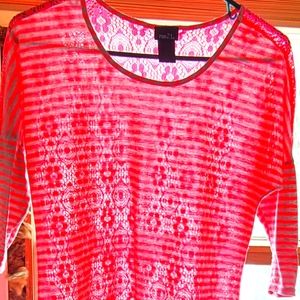 Gorgeous 3/4 sleeve pink top from Rue21 Size small